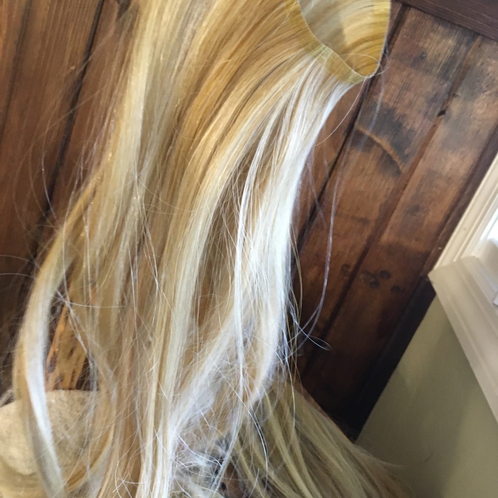 Blonde hair toppers and pieces